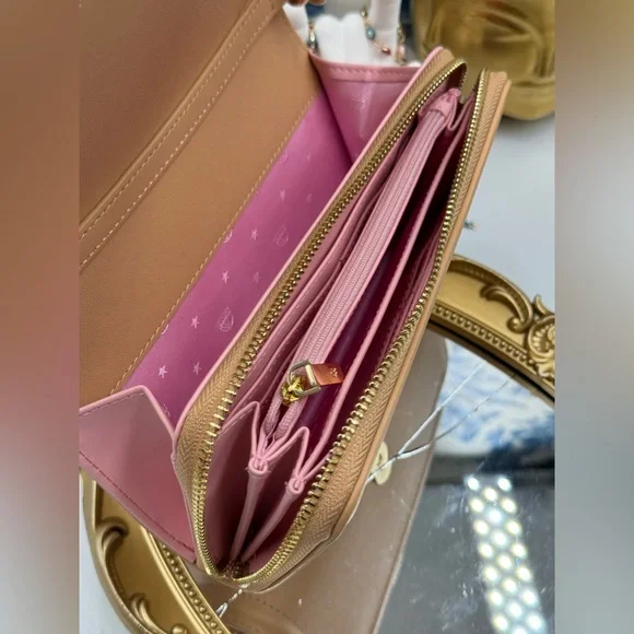 🆕 CHIARA FERRAGNI 🧿 NWOB Eyelike Motif Chain Linked Wallet on Chain, Nude